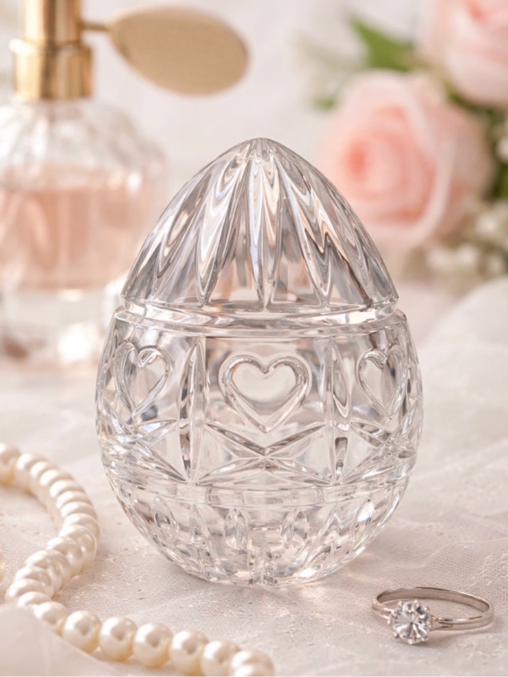 Bohemia Czech Lead Crystal Heart Cut Egg Paperweight